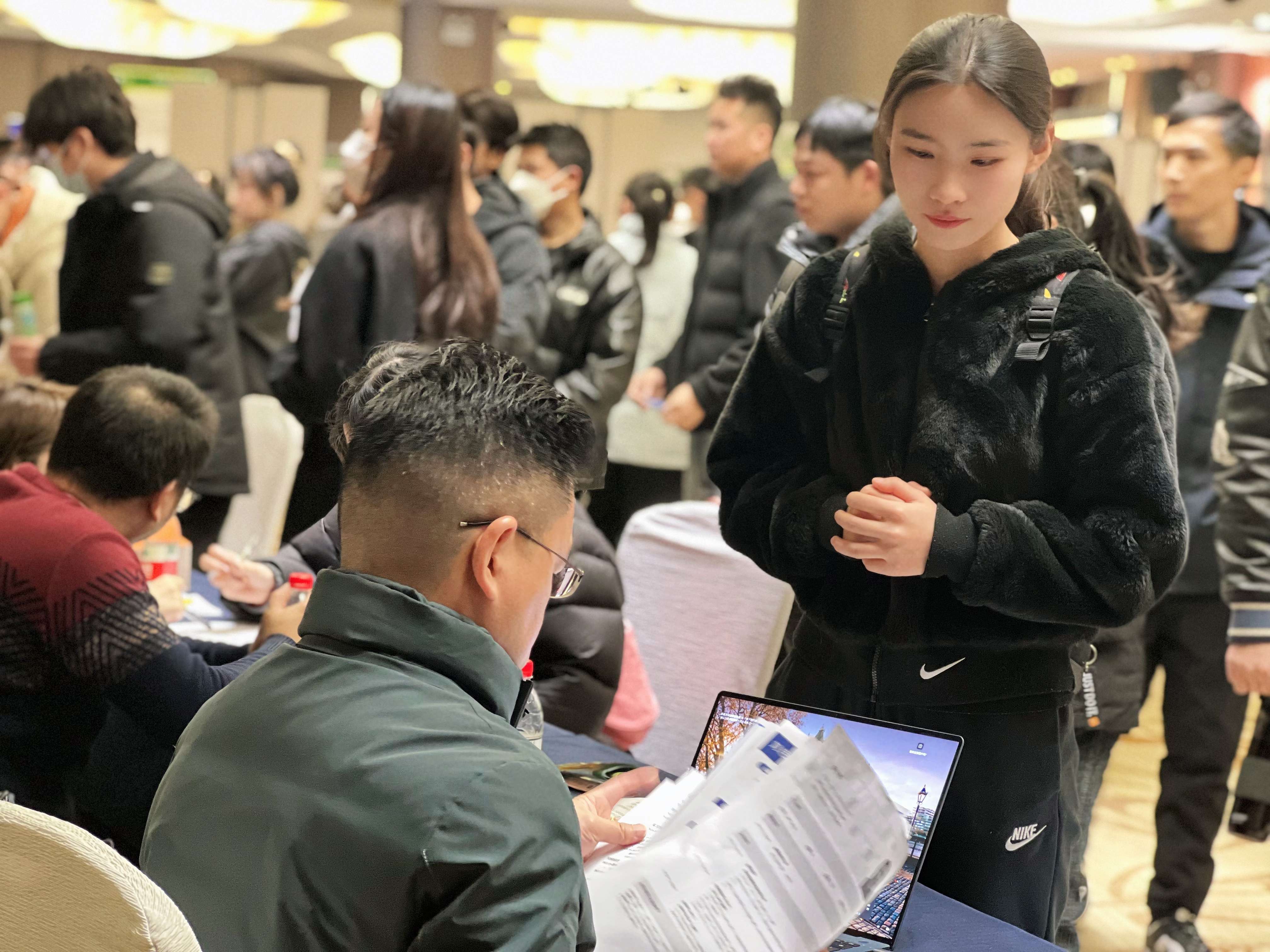 2025太倉春季招聘會：陽光領(lǐng)航，開啟就業(yè)新征程